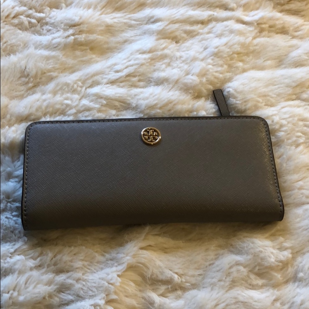 NWOT Tory Burch wallet